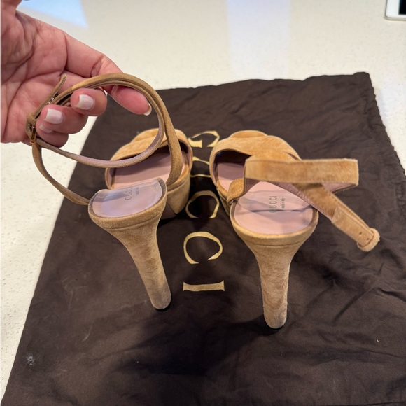 High Heels but very comfy Caramel Platform Gucci! As new! Used only twice! - Picture 5 of 13